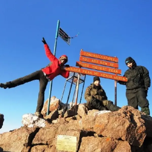 4 DAYS MOUNT KENYA HIKING – OLD MOSES CAMP SIRIMON DOWN SIRIMON.